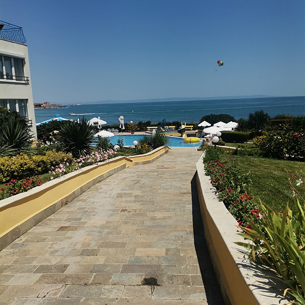 Комплексът